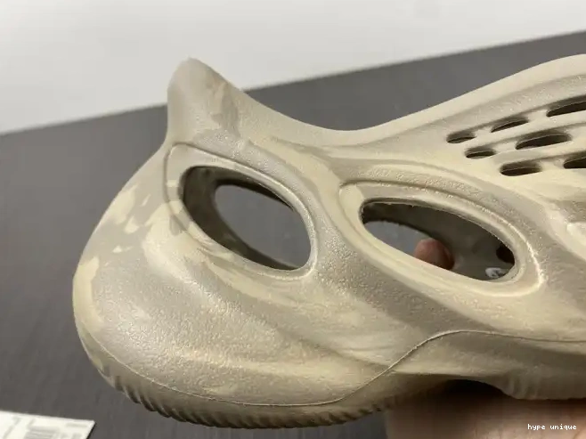hype Yeezy GX4472 Stone Sage Adidas Foam RNNR 0512